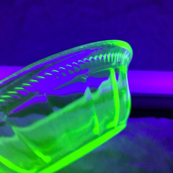 Vintage Vaseline Glass Dessert Bowl Block Optic #26 - Picture 5 of 10